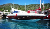 LADY IN RED Azimut 68S
